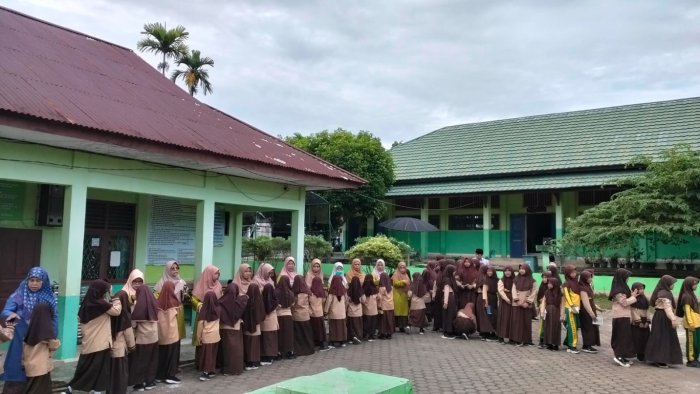 Pembiasaan Jumat Pagi Langkah Awal Membentuk Pribadi Islam di MIN 1 Batang Hari